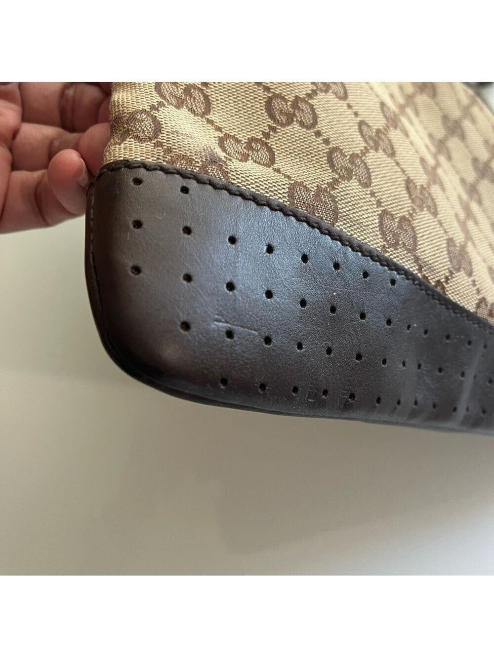 GUCCI MONOGRAM BROWN MESSENGER SLING BAG - Picture 10 of 16